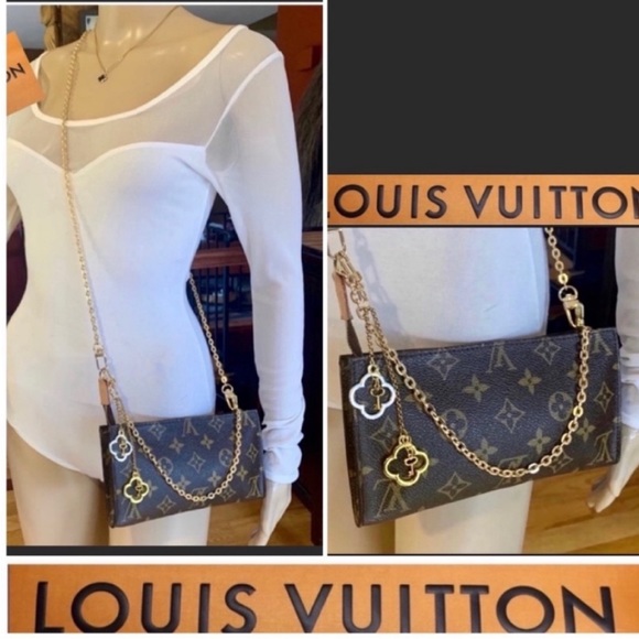 🚫SOLD🚫 LV Pouch Gm💥Sharp Super Attractive Trendy Stylish💥w/accessories7.85” - Picture 5 of 16